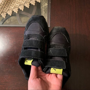 little boys puma sneakers